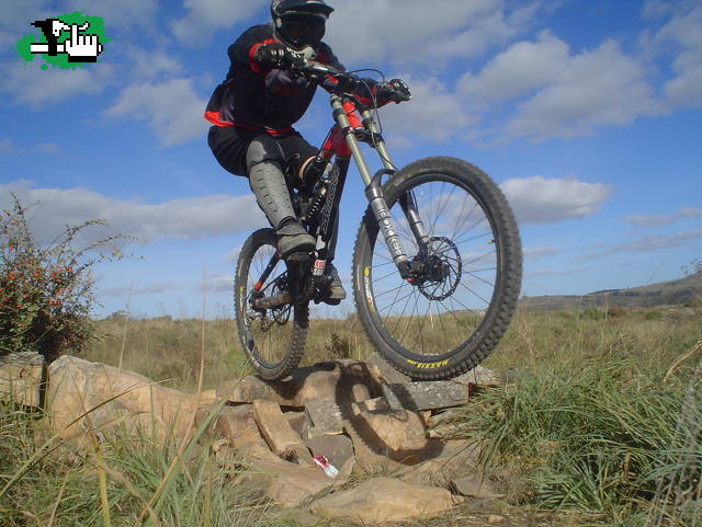 Finde en tandil