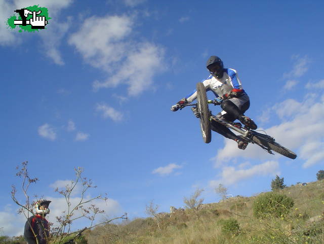 Finde en tandil