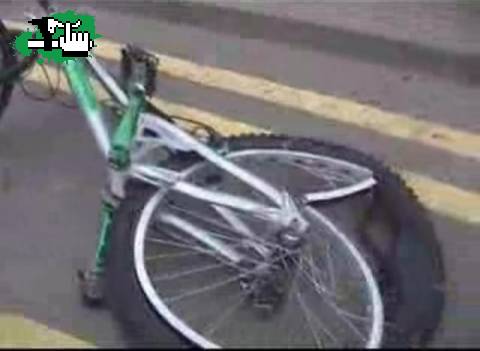 kagando la bici..