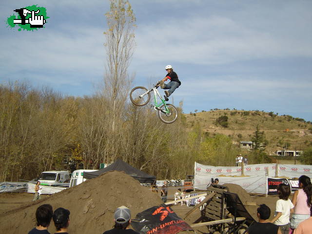 DIRT CONTEST CARLOS PAZ