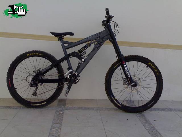 q me dicen d este camion===='??