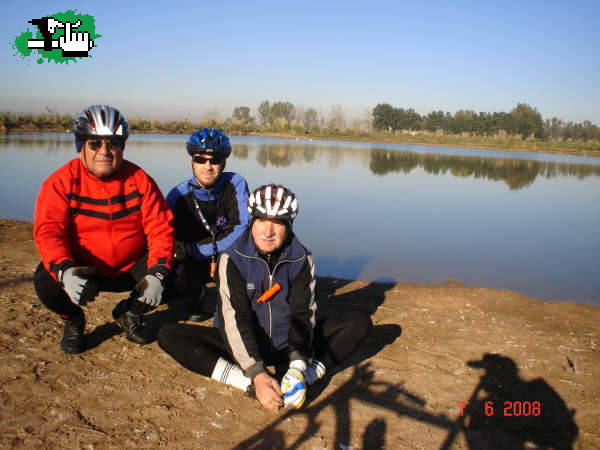 Los tres chiflados del pedal: A-Korn, Brandsen, Estacion San Borombon, Loma Verde, San Vicente