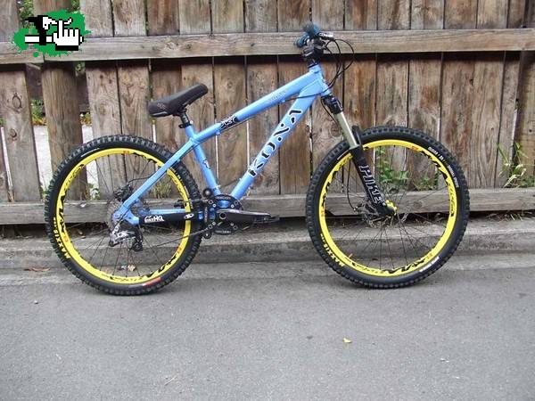 cuals es mejor scott yz0 o kona cowan