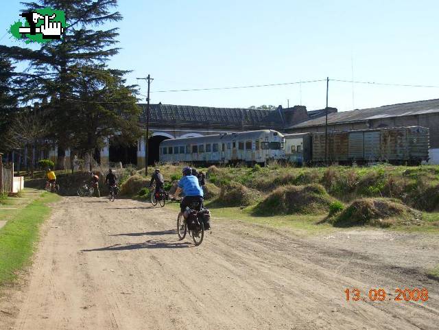 Los MEGA llegando a los Talleres de Mechita
