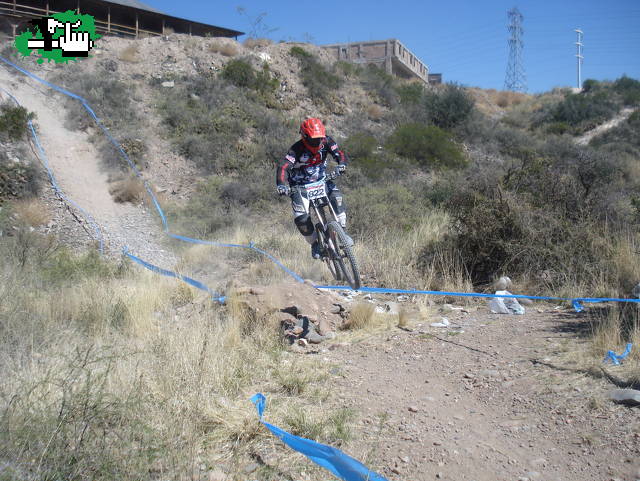 iiiiioooooo en la cruz!!!!