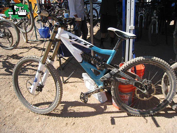 Yeti 303r DH