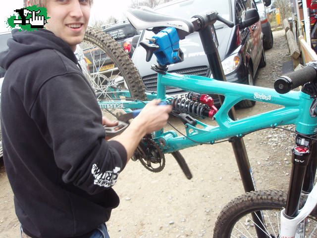 commencal