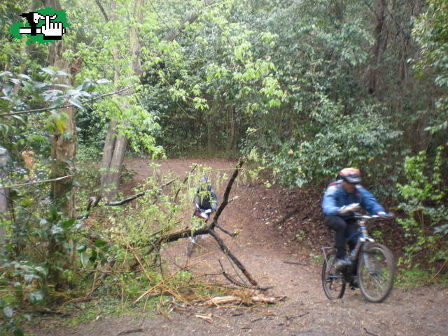 Locos dl Pedal. Mini circuito en Villa Flandria