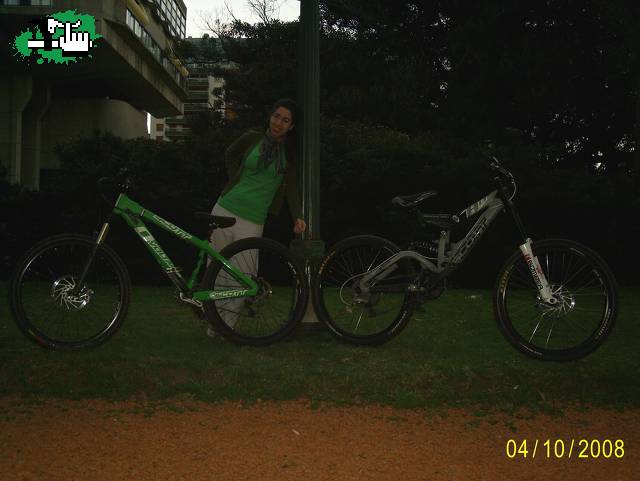 MI NOVIA Y MIS AMANTES