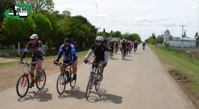 LOS MEGA  SALIENDO DE CUCULLU