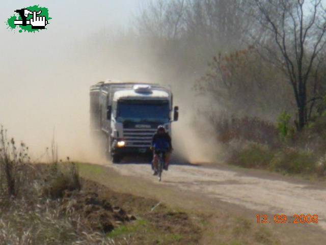 SERGIO Y EL VEHICULO DE APOYO