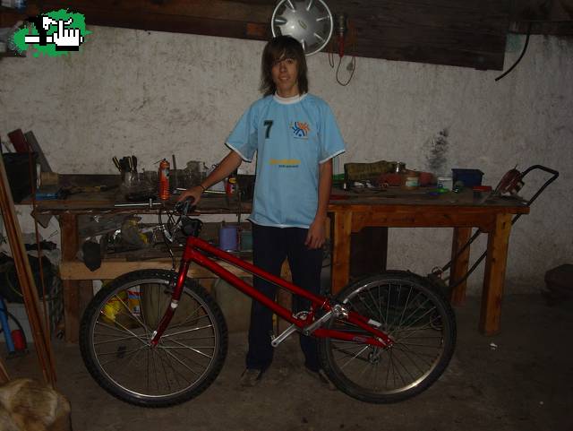 yo con mi biketrial terminada