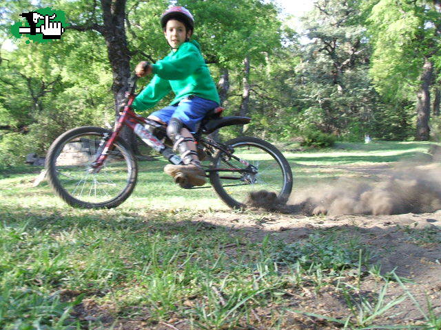 Tomi Haciendo DH...
