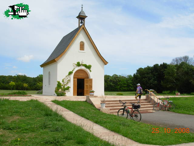 PEQUENA CAPILLA EN ESCOBAR