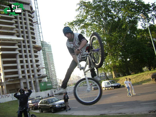 wauchos que volan 2 - lautaro tailwhip!