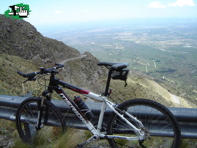 Camino al Mirador. (Merlo, SL)