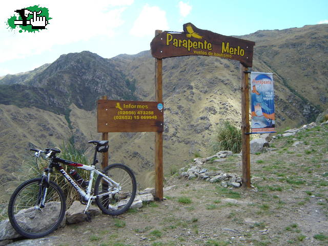 Camino al Mirador. (Merlo, SL)