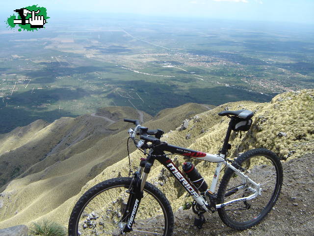 Camino al Mirador. (Merlo, SL)