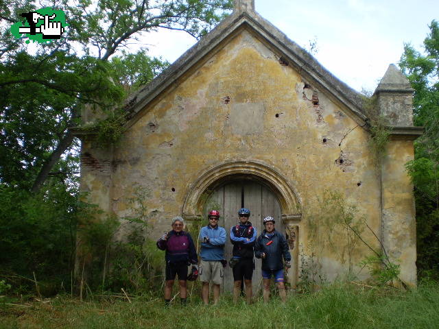 Los 3 chiflados del pedal: explorando los caminos del sur....
