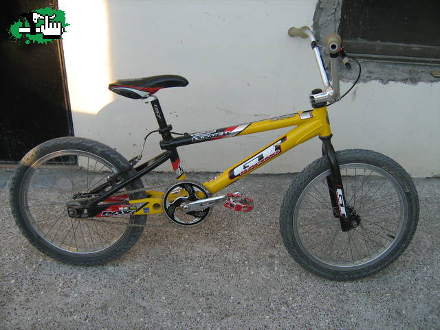 LA bmx q vuela papa!!