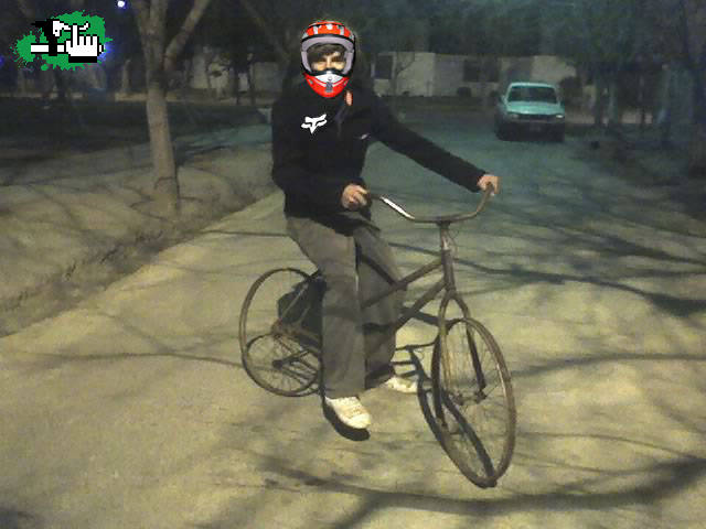 bueno aca esta mi nave me salio 2.999$