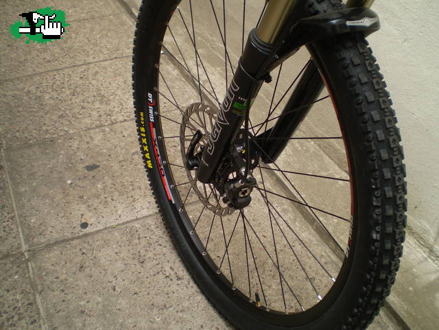 Ahi se ve mejor..!! Aro y caliper..