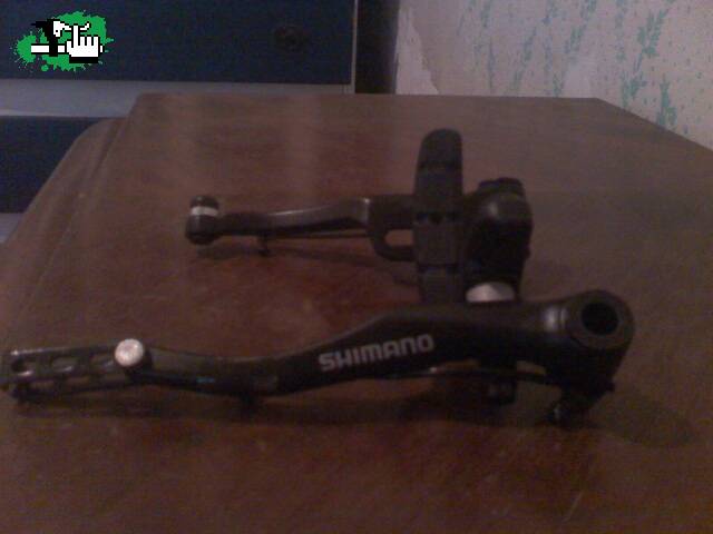 Son buenos los v-brake shimano altus?