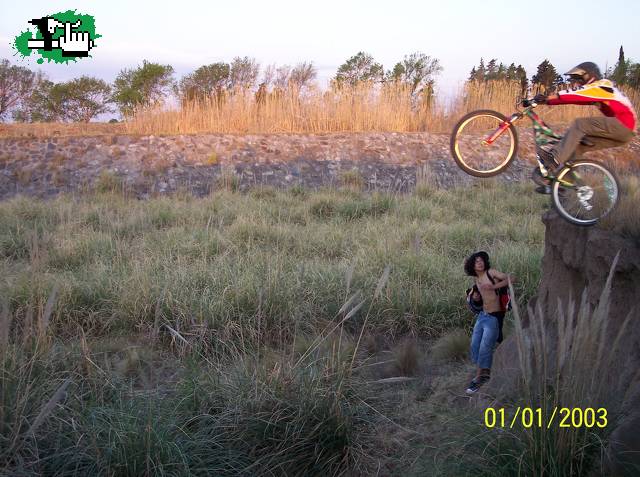 DH CON UNA BIKE NO APTA PARA DH! (Matt)