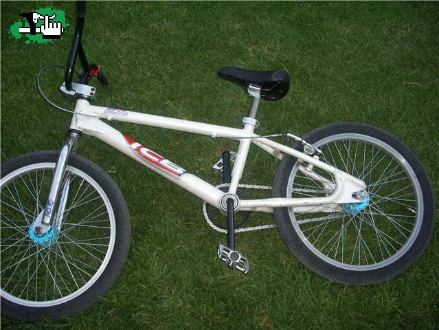 nueeevaaa bikee