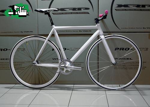 ESTE ESTILO DE BICI CADA VES ME GUSTA MAS