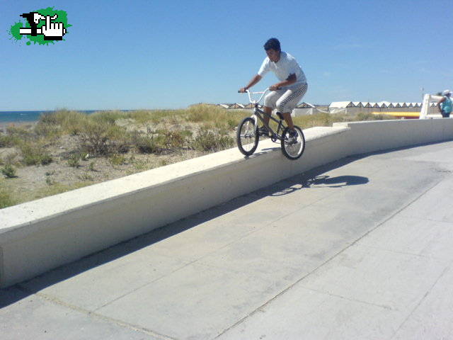 FEEBLE EN MADRYN(HABIA PUESTO SMIT NADA QUE VER)