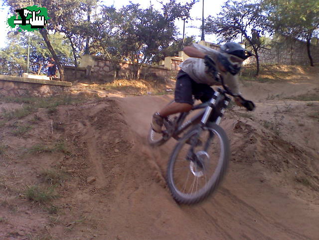 MINI DH parque sarmiento
