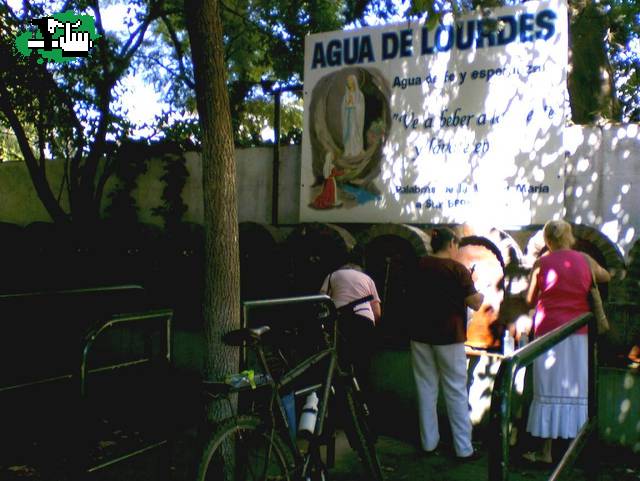 con el agua
