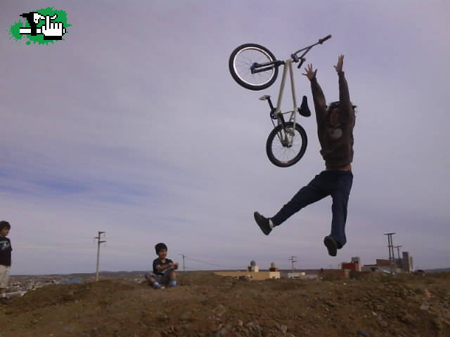 nooo my bikeeeeee