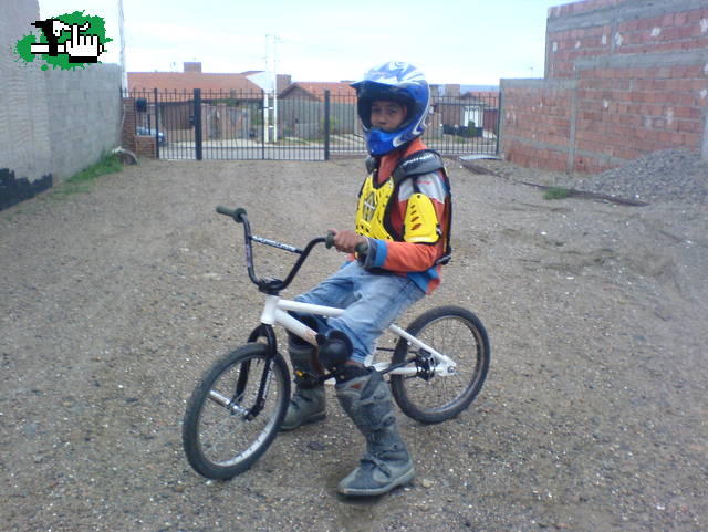 NAHUEL ANTES DE SALIR A LA RAMPA