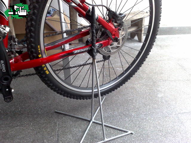 Soporte para bicicletas casero 