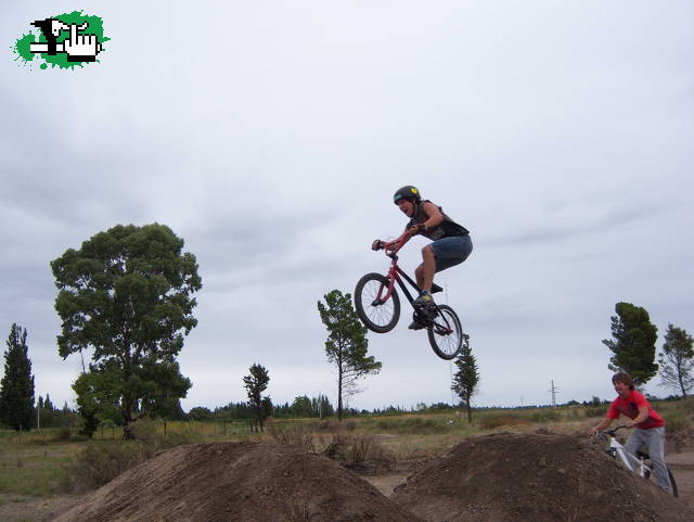 dirt's trelew / chubut