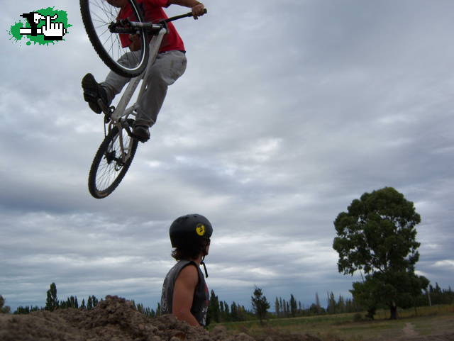 dirt's trelew / chubut