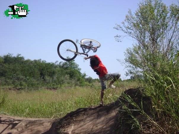 jajajja facu jajja intento de bacfliptailwhip