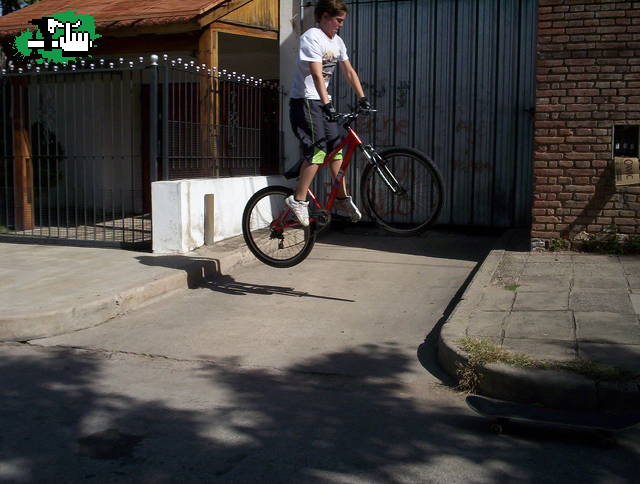 yo saltando 