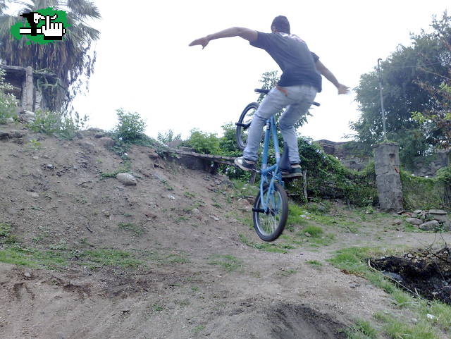 NO HANDER!!