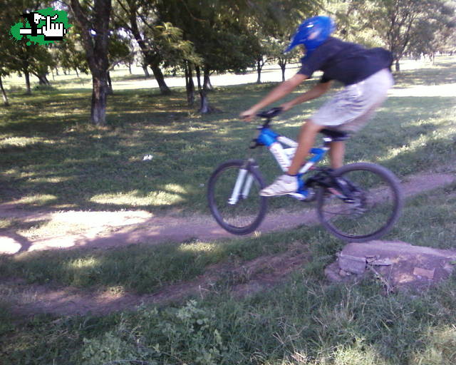 benja saltando el cortado