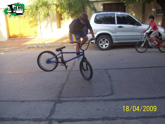 ak mi primo fedrico con 11 años ya tira 180,360,talwip,barspin