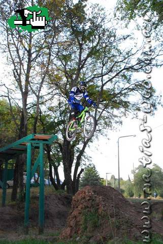 lucas "lo atamos con alambre" Wuhr 