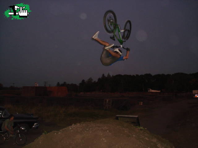 Tirando un backflip
