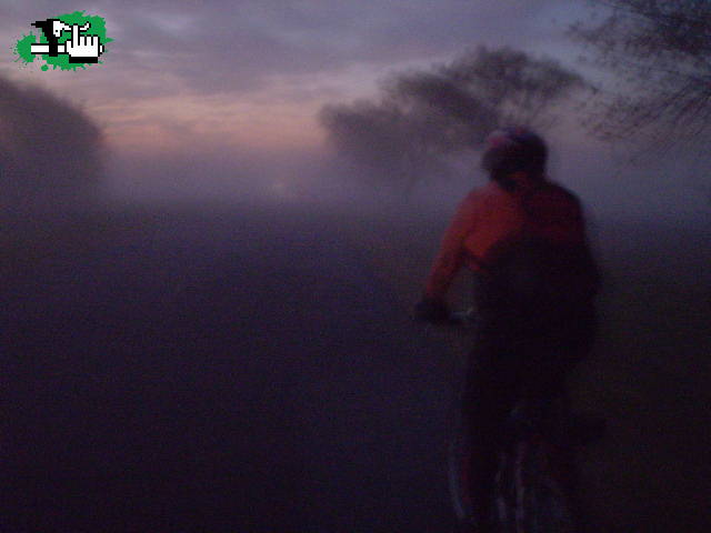 Los 3 chiflados del pedal: Regreso con neblina en la 11