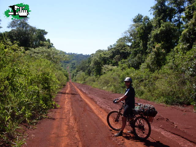 EN CAMINO A LOS SALTOS DEL MOCONA, MISIONES