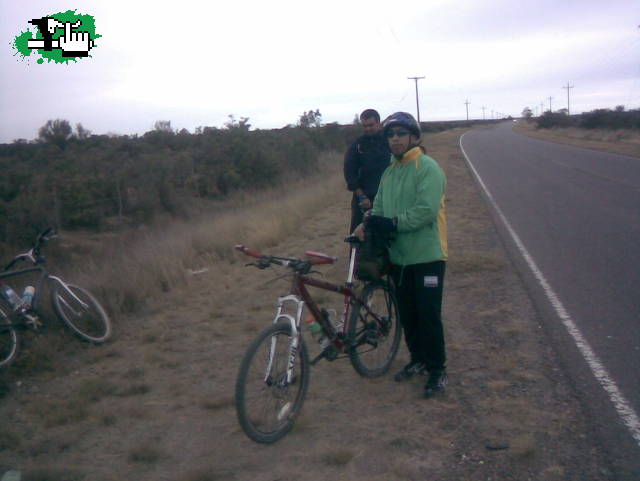 sobre ruta prov. 1, camino a el Condor