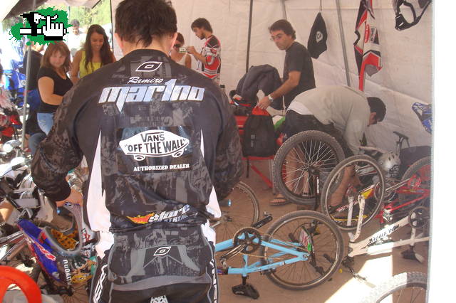 LA CARPA DE BMX LOMAS EN EL NACIONAL DE BMX EN MENDOZA
