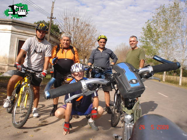 LOS 3 CHIFLADOS DEL PEDAL